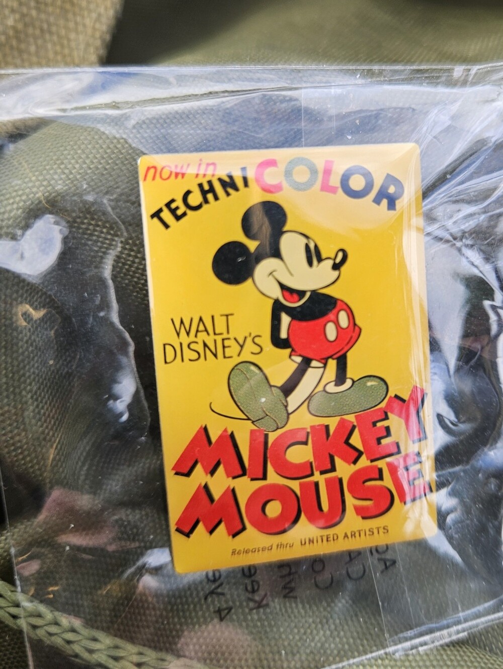 Mickey Mouse Technicolor Pin (2013), NEW